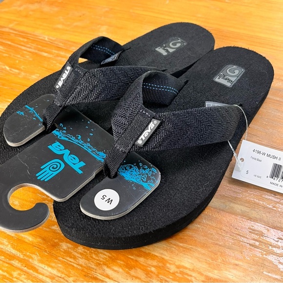 NWT Teva Women’s Mush II Flip-Flop - Picture 3 of 12